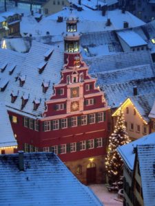 Picture of an old town at Christmas